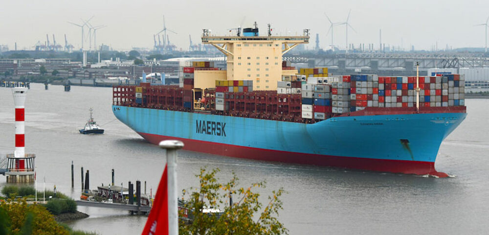 La descarbonización marítima entra en una segunda etapa: de los combustibles ganadores a la flexibilidad estratégica<br><span style='font-size:18px;line-height:18px;font-weight:400'>La decisión de AP Moller-Maersk de encargar otros 26 grandes portacontenedores dual fuel reabre un debate que trasciende a una sola naviera. Después de años de fuerte impulso al metanol verde, los grandes armadores parecen apostar a una mayor diversificación tecnológica. La prioridad ya no sería elegir un combustible ganador, sino mantener abiertas distintas opciones frente a un escenario regulatorio y comercial todavía incierto.</span>