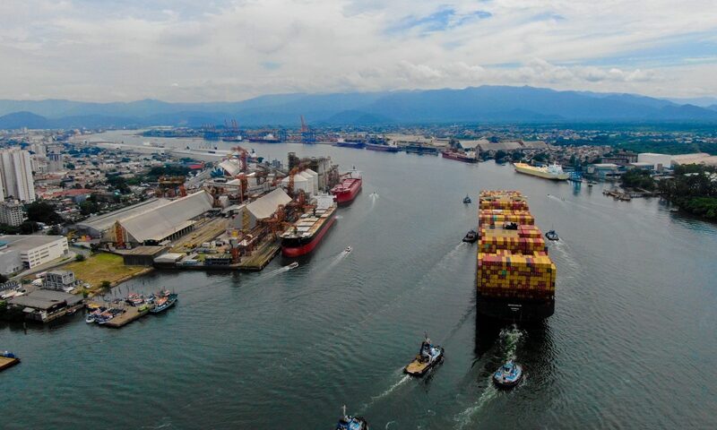 Expansión del Puerto de Santos<br><span style='font-size:18px;line-height:18px;font-weight:400'>Brasil amplió la poligonal del Puerto de Santos en 17,2 millones de m², consolidando su liderazgo regional y abriendo espacio para nuevos desarrollos logísticos.</span>