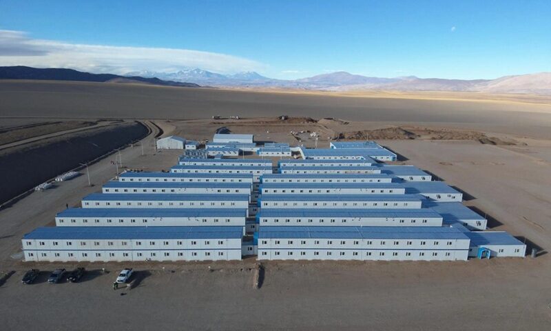 Vicuña se perfila entre las cinco mayores minas de cobre, oro y plata del mundo<br><span style='font-size:18px;line-height:18px;font-weight:400'>Con un desembolso inicial de USD 7.000 millones y una inversión total estimada en USD 18.000 millones, Vicuña avanza en un proyecto binacional que impactará en exportaciones, empleo e infraestructura, consolidando a Argentina y Chile en el mapa minero global.</span>