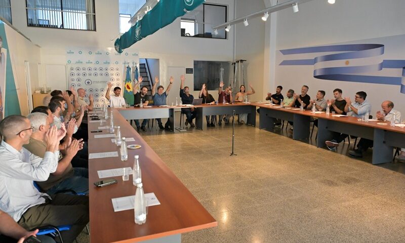 ABIN realizó su Asamblea Anual Ordinaria y consolidó su agenda de trabajo para el sector naval<br><span style='font-size:18px;line-height:18px;font-weight:400'>La Asociación Bonaerense de la Industria Naval (ABIN) llevó adelante su Asamblea Anual Ordinaria, aprobó memoria y balance, incorporó nuevos socios y reafirmó su agenda de trabajo hacia 2026, con eje en el desarrollo de la industria naval y la realización de EINAVAL.</span>