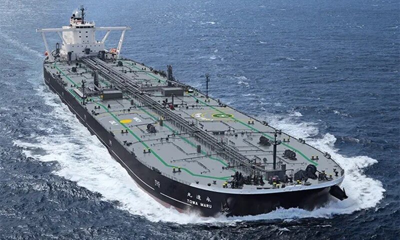 VLCC en máximos históricos por demanda y regulación<br><span style='font-size:18px;line-height:18px;font-weight:400'>Los precios de los Very Large Crude Carriers superan los 120 millones de dólares. La compra de Trafigura confirma que los traders están dispuestos a pagar valores récord para asegurar tonelaje en un mercado ajustado.</span>