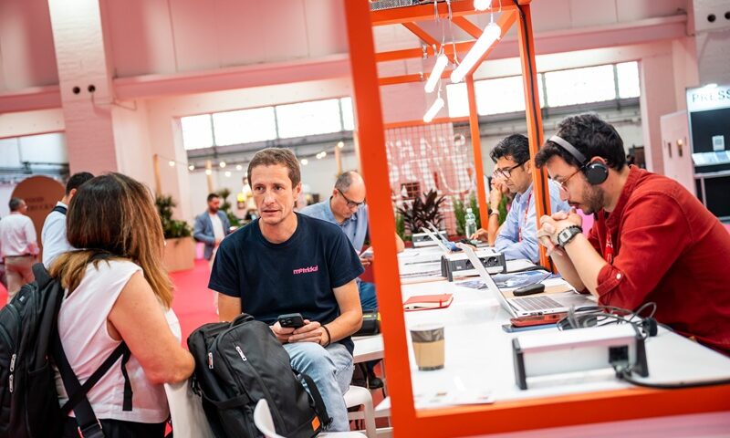 SIL Barcelona 2026 potencia la innovación logística con premios y startups<br><span style='font-size:18px;line-height:18px;font-weight:400'>La feria reunirá más de 160 innovaciones y cerca de 80 startups del sector logístico, con foco en tecnología, sostenibilidad y talento. Durante el evento se entregarán los premios a la Mejor Innovación y a la Mejor Startup SIL 2026.</span>