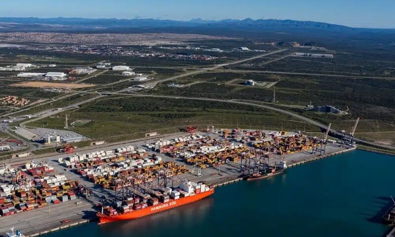 Coega impulsa un megaproyecto de amoníaco verde<br><span style='font-size:18px;line-height:18px;font-weight:400'>Sudáfrica avanza con una inversión de 5.800 millones de dólares para producir un millón de toneladas de amoníaco verde al año. El puerto de Ngqura será clave en la exportación y la creación de más de 20.000 empleos.</span>