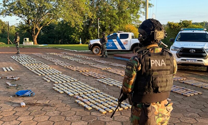 Prefectura secuestró más de 600 kilos de droga en Misiones<br><span style='font-size:18px;line-height:18px;font-weight:400'>En un operativo realizado en Puerto Iguazú, Prefectura Naval Argentina incautó más de 600 kilos de marihuana valuados en más de 2.155 millones de pesos. La intervención se enmarca en las tareas de prevención y lucha contra el narcotráfico en la zona de frontera.</span>