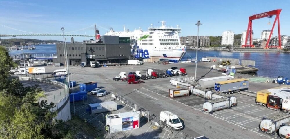 Puertos exploran hidrógeno con proyectos piloto<br><span style='font-size:18px;line-height:18px;font-weight:400'>Los puertos de Perú, España, Mónaco y la UE anuncian proyectos de hidrógeno verde y bunkering. Aunque marcan tendencia, la mayoría son pilotos y enfrentan altos costos, infraestructura criogénica compleja y plazos largos.</span>