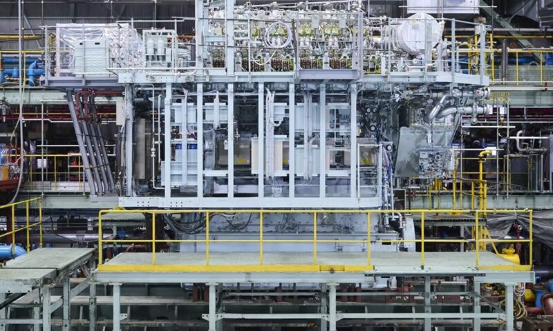 Japón lleva el hidrógeno al mar con un motor para grandes buques comerciales<br><span style='font-size:18px;line-height:18px;font-weight:400'>El desarrollo conjunto de Japan Engine, Kawasaki y Yanmar superó el 95% de utilización de hidrógeno en pruebas de fábrica y será instalado en un buque multipropósito de 17.500 toneladas de porte bruto. Las pruebas en navegación están previstas para 2028.</span>