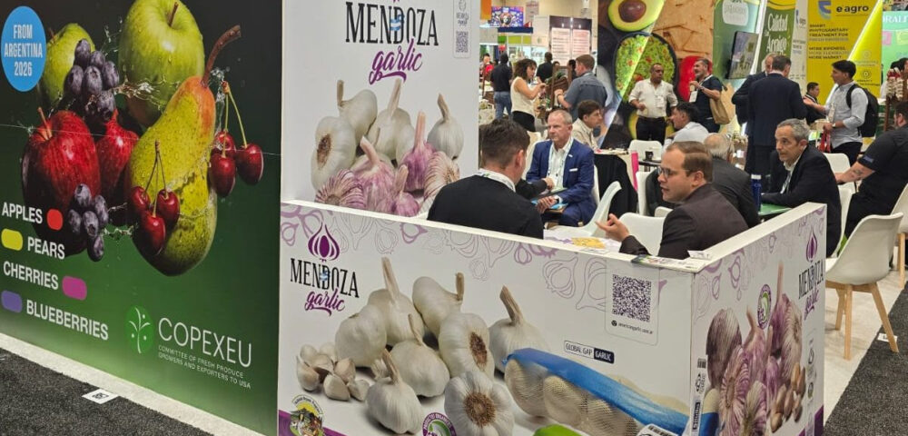 Título ProMendoza promocionó la oferta exportable mendocina en la principal feria hortofrutícola de Norteamérica<br><span style='font-size:18px;line-height:18px;font-weight:400'>La entidad acompañó a empresas de la provincia en la Global Produce & Floral Show 2026, realizada en Orlando, donde se concretaron encuentros con importadores, distribuidores y cadenas de supermercados de Estados Unidos, Canadá y México.</span>